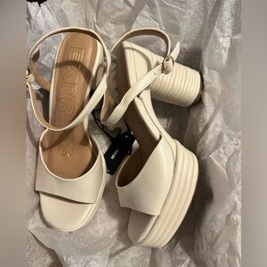 NEW W TAG- Express Women's Cream Platform Heels